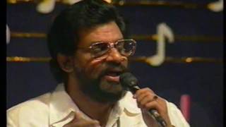 Vizhiye Kathai Ezhuthu  KJ Yesudas Live Performance [upl. by Bezanson]