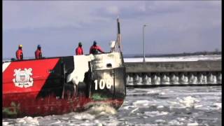 Icebreakers arrive in Duluth [upl. by Whitson]