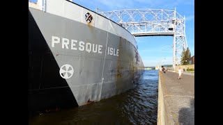 Presque Isle hits pier in Duluth [upl. by Drol]