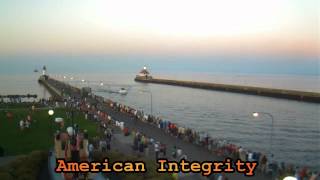 American Integrity near miss with Aerial Lift Bridge [upl. by Kirrad799]