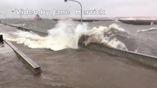 Canal Park Duluth Minnesota  Gale Force Winds Generate Large Waves [upl. by Akahc497]