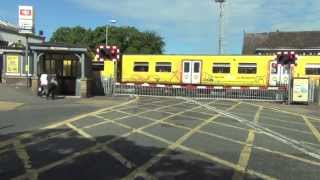 Birkdale Level Crossing [upl. by Enttirb535]