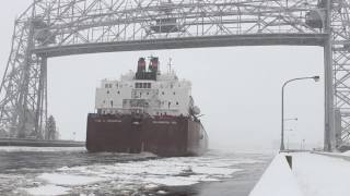 Largest Ship on the Great Lakes Coming into Icy Duluth [upl. by Nivram]